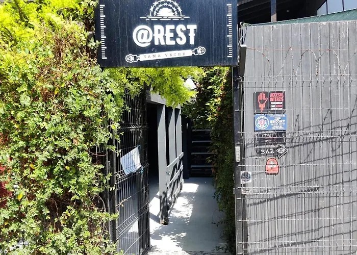 汽车旅馆 Arest *