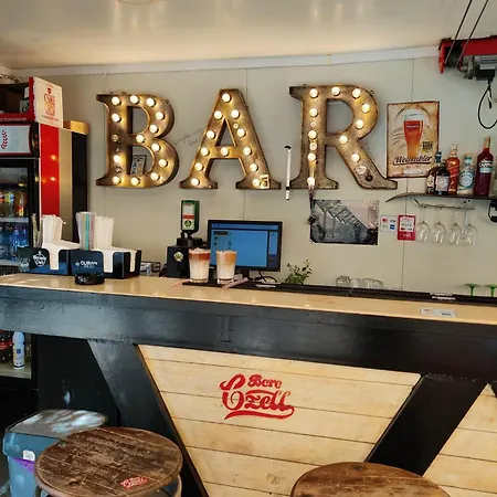 Arest ואמה וקה